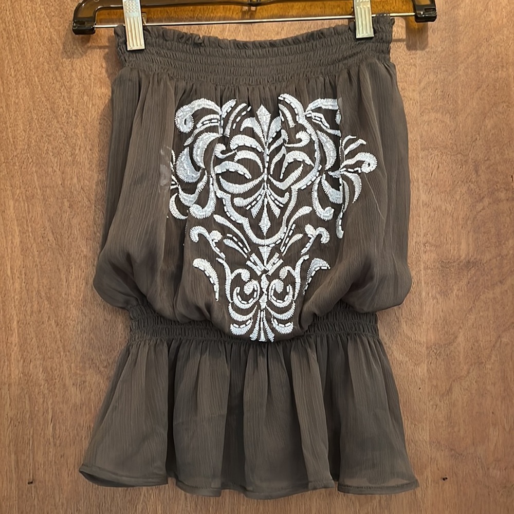 CACHE EMBROIDERED BEADED TUBE TOP